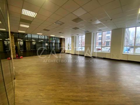 комерційна за адресою Олени Теліги вул., 37