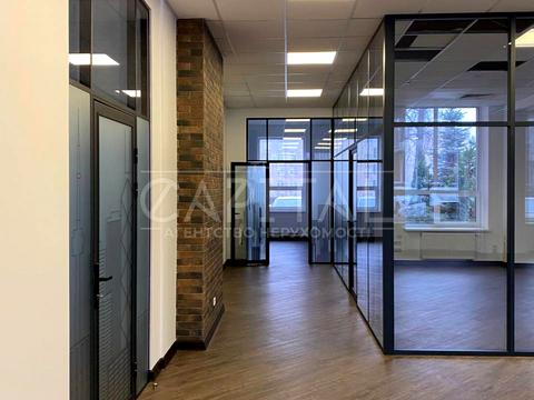 комерційна за адресою Олени Теліги вул., 37