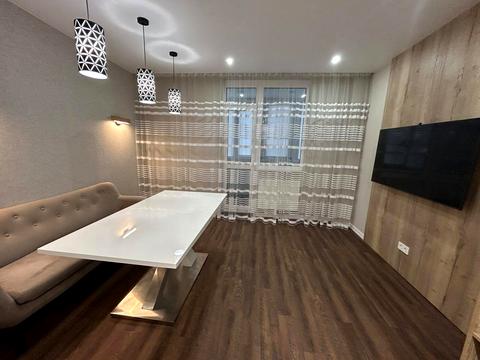 квартира за адресою Богдана Хмельницького вул., 76