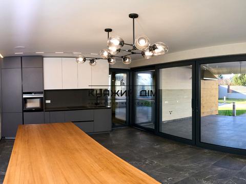 будинок за адресою Абрикосова вул., 7