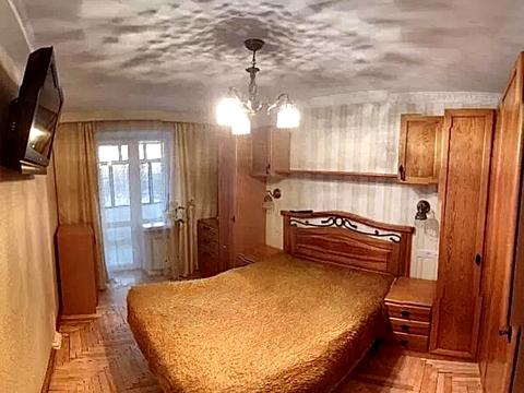 квартира за адресою Суботівська вул., 7