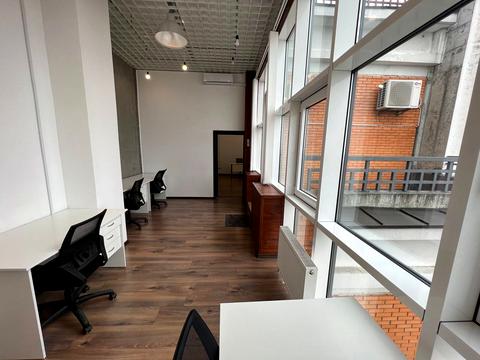 коммерческая по адресу Леси Украинки бульв., 7-А