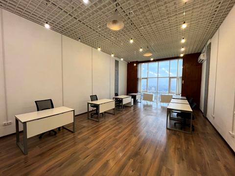 коммерческая по адресу Леси Украинки бульв., 7-А