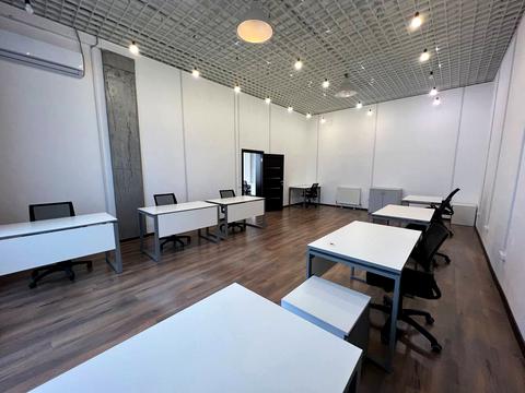 коммерческая по адресу Леси Украинки бульв., 7-А