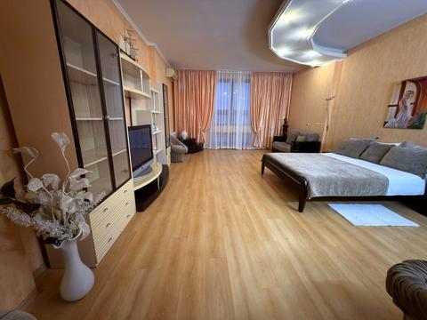 квартира за адресою Шота Руставелі вул., 44