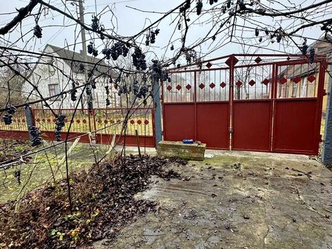 будинок за адресою с. Ружичанка, сонячна