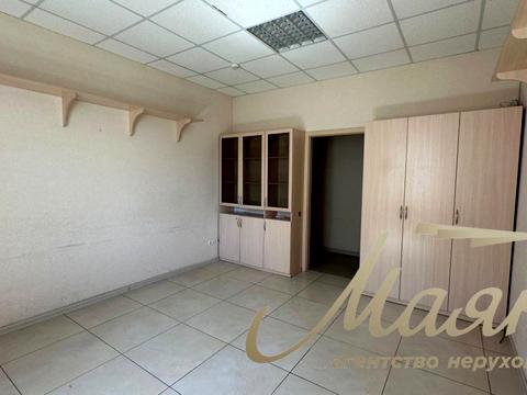 комерційна за адресою Оболонська вул., 39