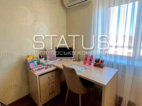 квартира за адресою Соборності вул. (Жовтнева), 40Д