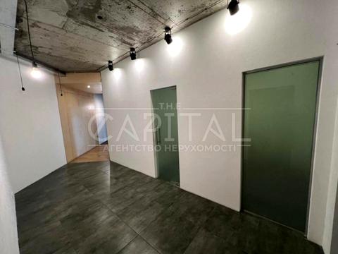 комерційна за адресою Велика Васильківська вул. (Червоноармійська), 72