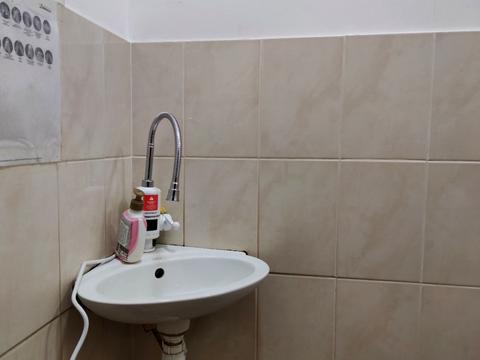 комерційна за адресою Брацлавська вул. (Островського), 44