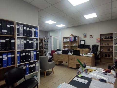 комерційна за адресою Брацлавська вул. (Островського), 44