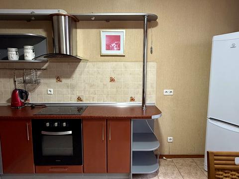 квартира за адресою Драгоманова вул., 14-А