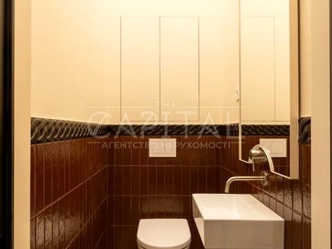 комерційна за адресою Саксаганського вул., 33-35