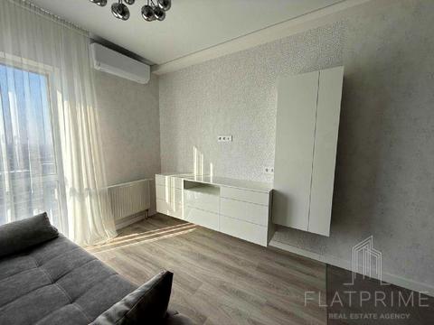 квартира за адресою Михайла Максимовича вул. (Онуфрія Трутенка), 28-Е