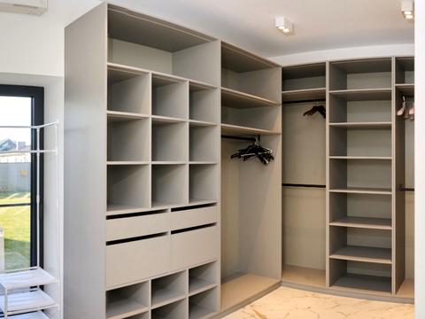 будинок за адресою Абрикосова вул., 11