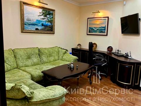 комерційна за адресою Київ, Євгена Коновальця вул. (Щорса), 36-В