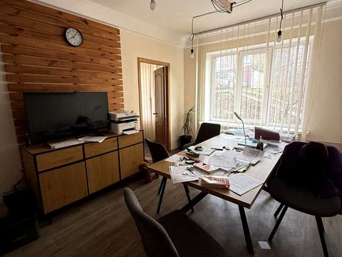 комерційна за адресою Київ, Михайла Бойчука вул. (Кіквідзе), 13