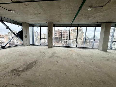 комерційна за адресою Василя Стуса вул., 35-А