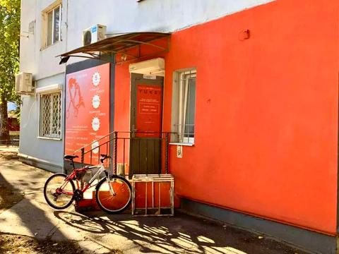 комерційна за адресою Героїв Крут, 18