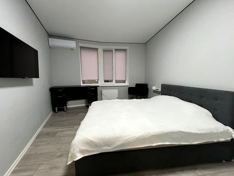 квартира за адресою Героїв Небесної Сотні просп., 16/10