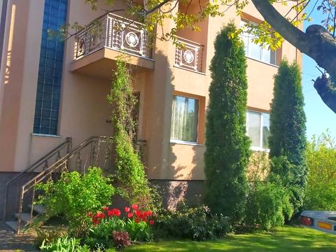 будинок за адресою Центральна