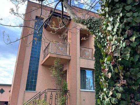 будинок за адресою Центральна