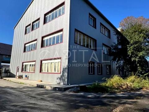 комерційна за адресою Залізнична вул., 5