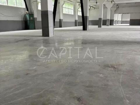 комерційна за адресою Залізнична вул., 5