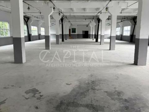 комерційна за адресою Залізнична вул., 5