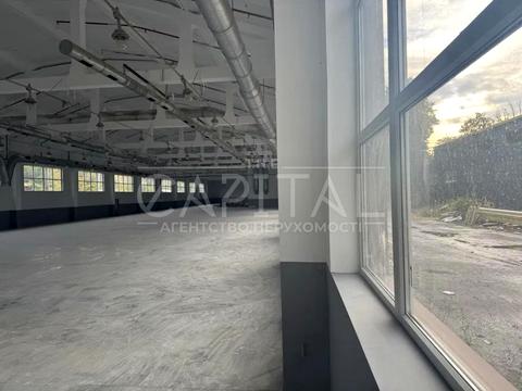 комерційна за адресою Залізнична вул., 5