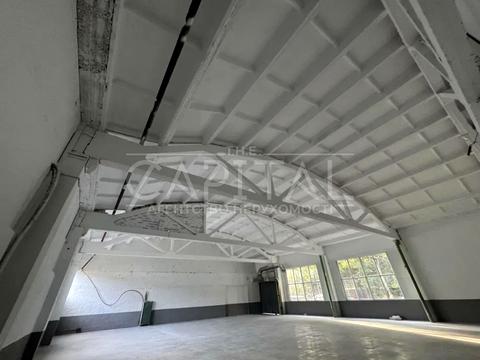 комерційна за адресою Залізнична вул., 5