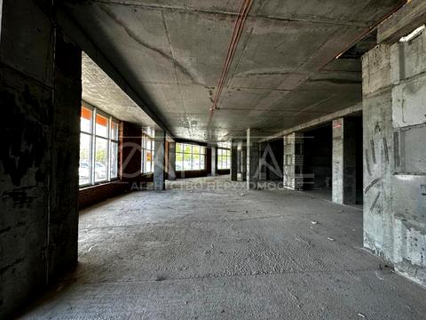 комерційна за адресою Київська вул., 32