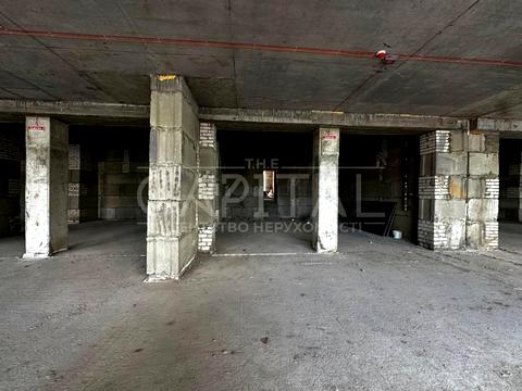 комерційна за адресою Київська вул., 32