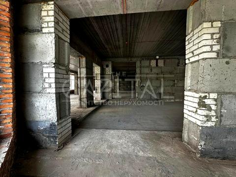 комерційна за адресою Київська вул., 32