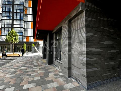 комерційна за адресою Київська вул., 32