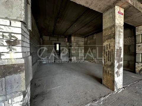 комерційна за адресою Київська вул., 32