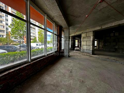 комерційна за адресою Київська вул., 32