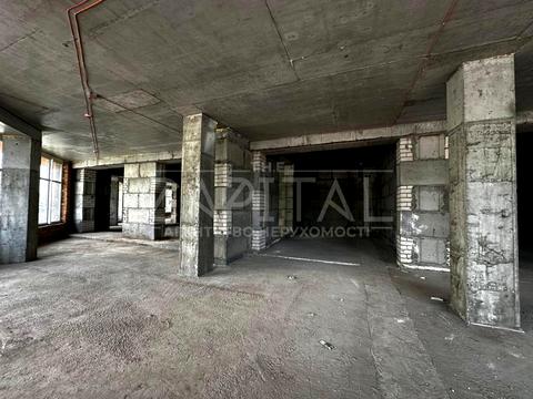 комерційна за адресою Київська вул., 32