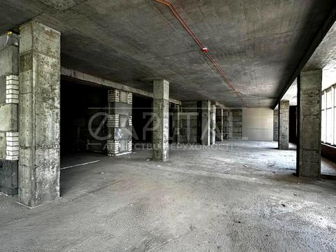 комерційна за адресою Київська вул., 32