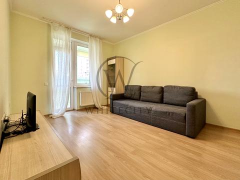 квартира за адресою В'ячеслава Чорновола вул., 27