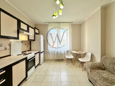 квартира за адресою В'ячеслава Чорновола вул., 27