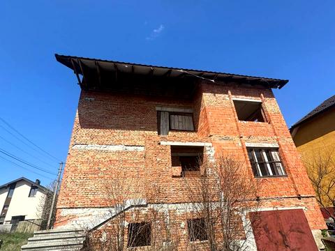 будинок за адресою церковна