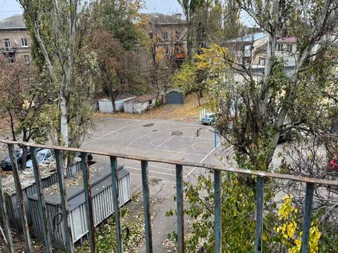 квартира за адресою Богдана Хмельницького вул., 1