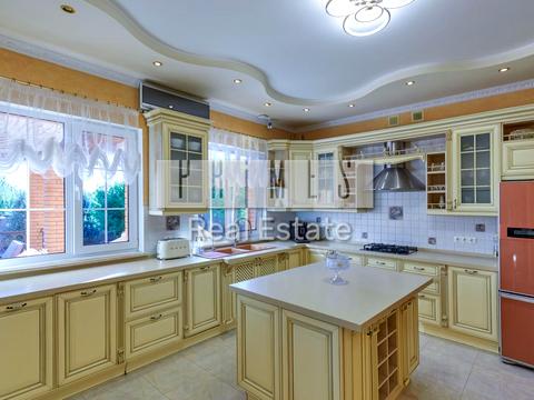 будинок за адресою Лісова