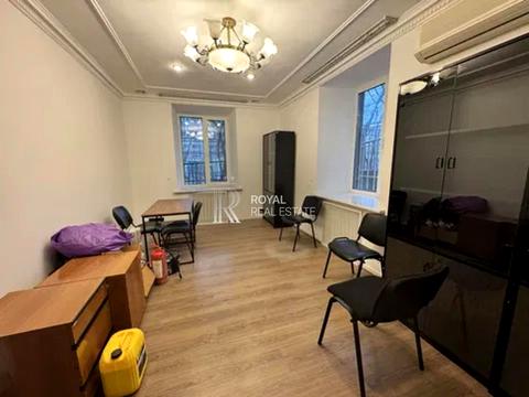 комерційна за адресою Михайла Грушевського вул., 34