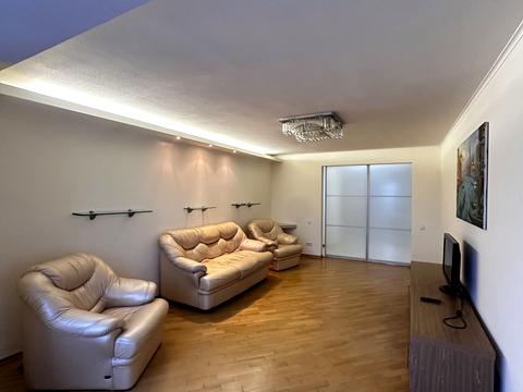 квартира за адресою Михайла Котельникова вул., 1