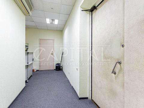 комерційна за адресою Болсуновська вул. (Сергія Струтинського), 8