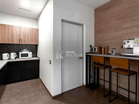 комерційна за адресою Авіаконструктора Антонова вул., 26