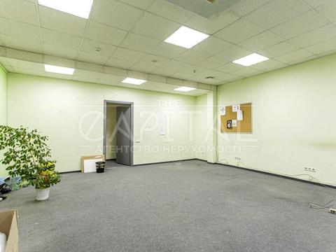 комерційна за адресою Болсуновська вул. (Сергія Струтинського), 8