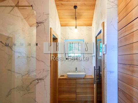 будинок за адресою Айвазовського